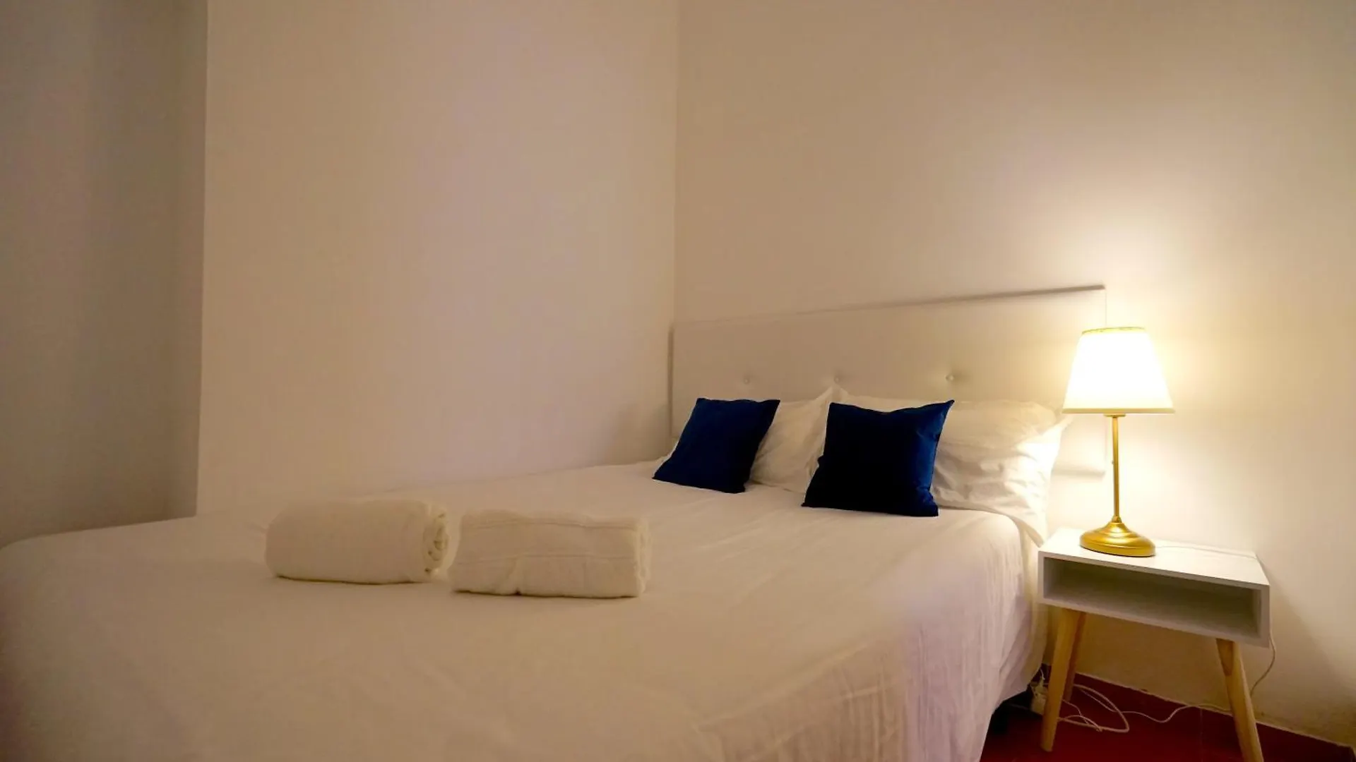 Cruz Cozy Apartment Lisbon